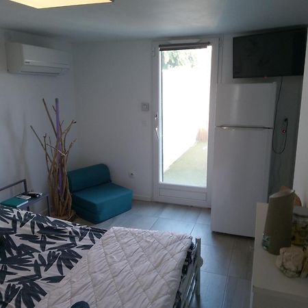 Aux Portes De Camargue 阿爾勒 外观 照片